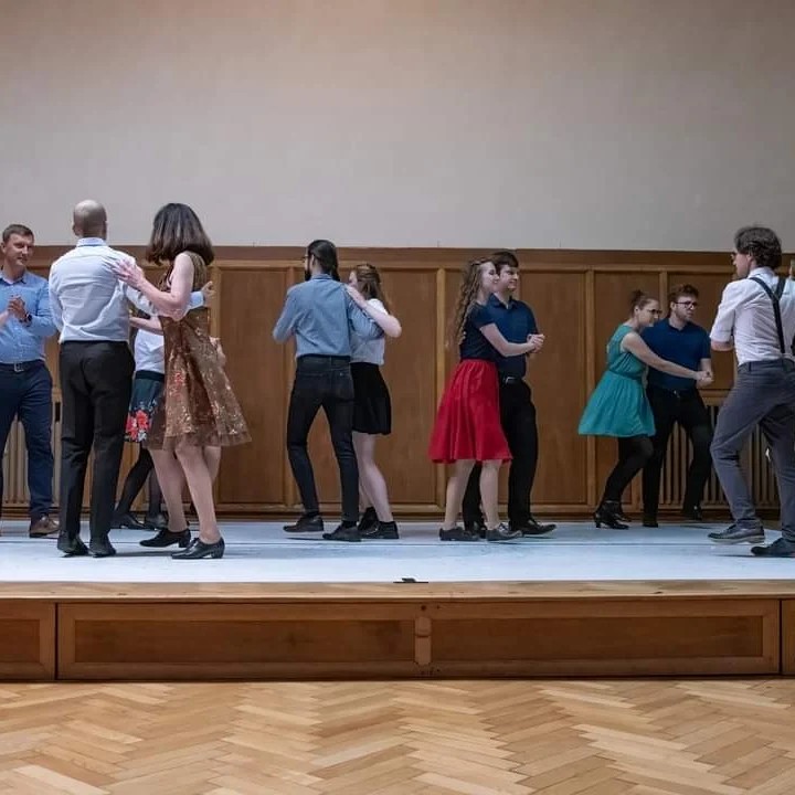 Závěrečná tancovačka – media 10